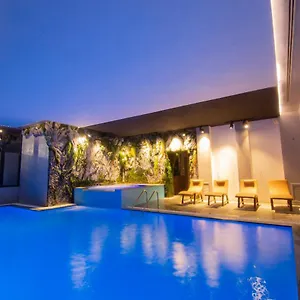 4* Ξενοδοχείο Kocibelli Pool &